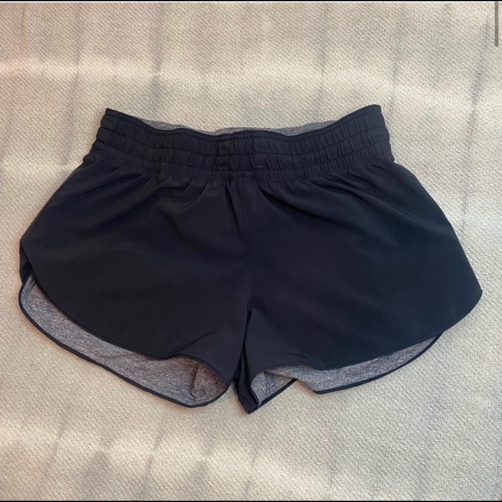Lululemon Choose a Side Shorts 3” Black Gray Size 8